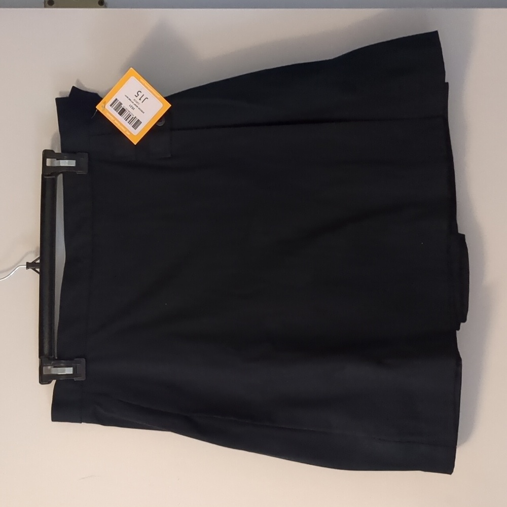 Dennis Uniform 2tab wrap around skort.
